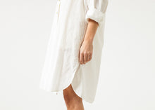 Pleated Sleeve Tunic in White - gstuffpro.com
