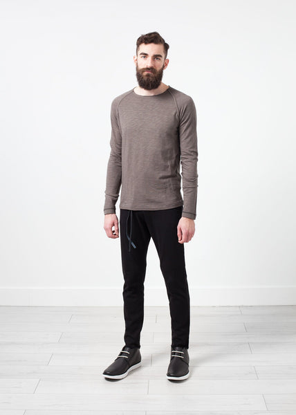 Daris Tee in Olive - gstuffpro.com