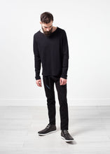 Daris Tee in Black - gstuffpro.com