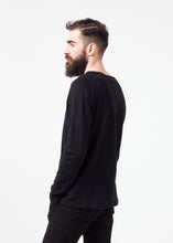 Daris Tee in Black - gstuffpro.com