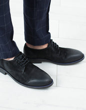 Sassolo Oxford in Black - gstuffpro.com
