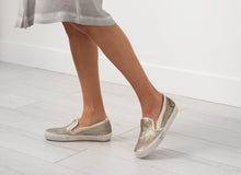 Las Vegas Slip On - gstuffpro.com