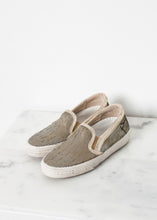 Las Vegas Slip On - gstuffpro.com