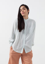 Classic Button Down - gstuffpro.com