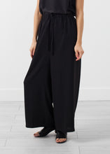 Jen Pant - gstuffpro.com