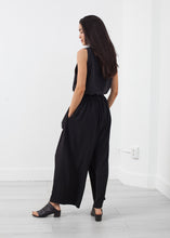 Jen Pant - gstuffpro.com