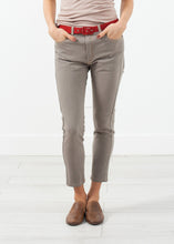 Belted Jeans - gstuffpro.com