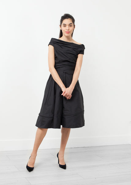 Rhesus Gown - gstuffpro.com
