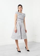 Rhesus Gown - gstuffpro.com