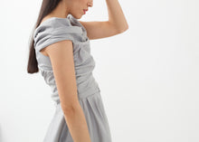 Rhesus Gown - gstuffpro.com