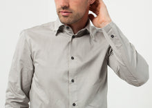 Moun Button Up - gstuffpro.com
