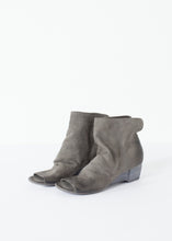 Block Wedge in Dark Slate - gstuffpro.com