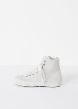 High Top Sneaker - gstuffpro.com