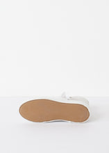 High Top Sneaker - gstuffpro.com