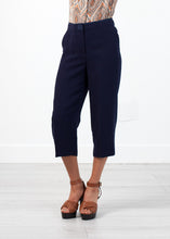 Giulias Pant - gstuffpro.com