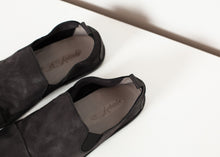 Low Chelsea Boot in Black - gstuffpro.com