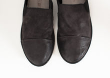 Low Chelsea Boot in Black - gstuffpro.com