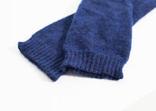 Pikki Mittens in Blue - gstuffpro.com