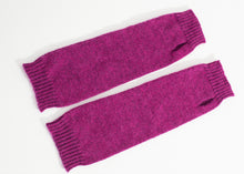 Pikki Mittens in Fuchsia - gstuffpro.com